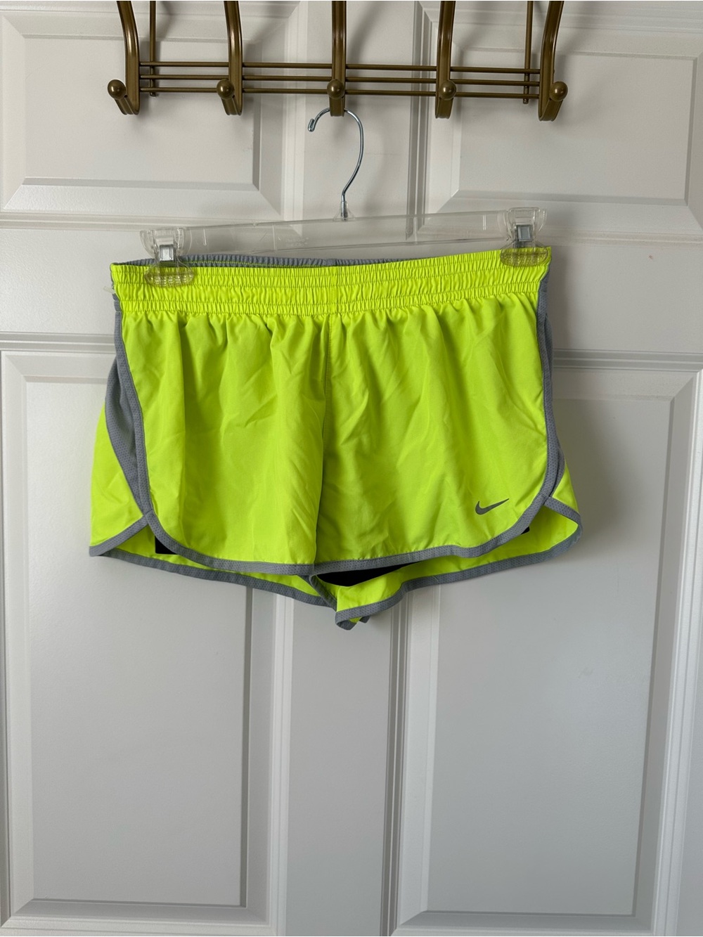 Women's Nike Dri-FIT Tempo Running Neon Yellow Lined Shorts Size L